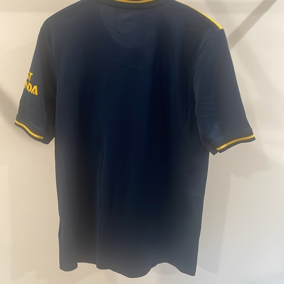 Arsenal kit - Picture 2 of 3